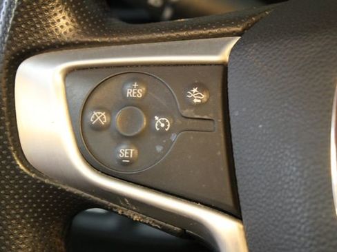 Used 2023 GMC Acadia SLE w/ Infotainment Package image 24