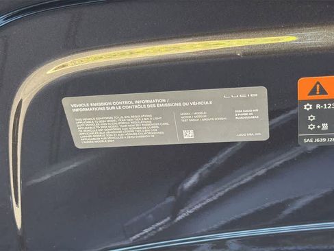 Used 2024 Lucid Air Touring image 9