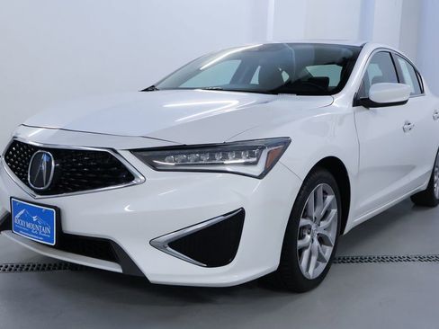 Used 2020 Acura ILX image 3