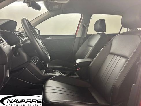 Used 2023 Volkswagen Tiguan SE image 16