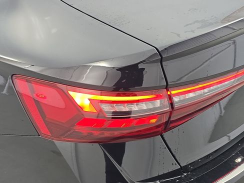 Certified 2025 Volkswagen Jetta SEL image 33