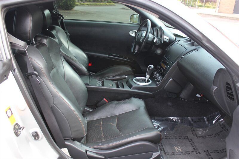 Used 2004 Nissan 350Z Touring w/ Cargo Convenience Pkg RWD image 14