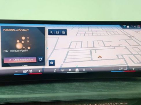 Used 2025 BMW 330i Sedan image 46