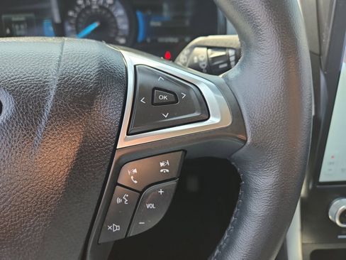 Used 2024 Ford Edge SEL w/ Convenience Package image 15