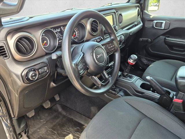 Used 2021 Jeep Gladiator Sport AWD/4WD image 10