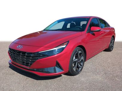 Used 2022 Hyundai Elantra SEL w/ Convenience + Premium Package