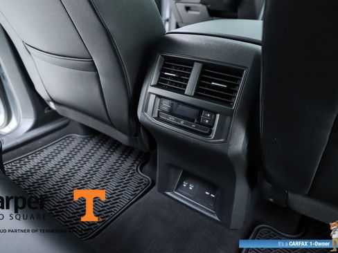 Used 2023 Volkswagen Atlas SE w/ Panoramic Sunroof Package image 39