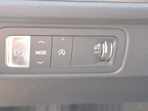 New 2026 Chevrolet Traverse LT w/ Sun and Wheel Package image 18