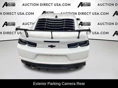 Used 2023 Chevrolet Camaro LT image 9