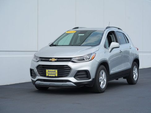 Used 2019 Chevrolet Trax LT w/ LT Convenience Package FWD image 7