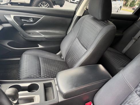 Used 2018 Nissan Altima 2.5 S w/ S Convenience Package FWD image 5