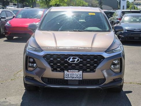 Used 2019 Hyundai Santa Fe SE image 7