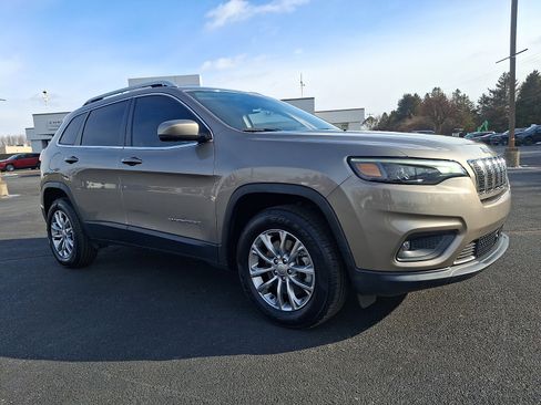 Certified 2021 Jeep Cherokee Latitude Lux w/ Sun & Sound Group image 2