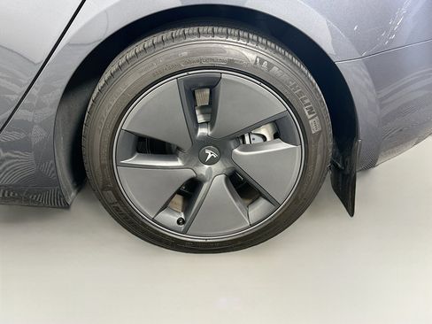 Used 2023 Tesla Model 3 Standard Range RWD image 11