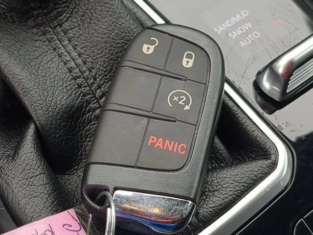 Used 2025 Jeep Compass Limited AWD/4WD image 30