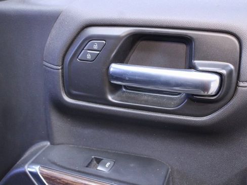 Used 2022 Chevrolet Silverado 1500 High Country image 9