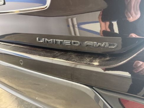 Used 2021 Toyota Highlander Limited image 8