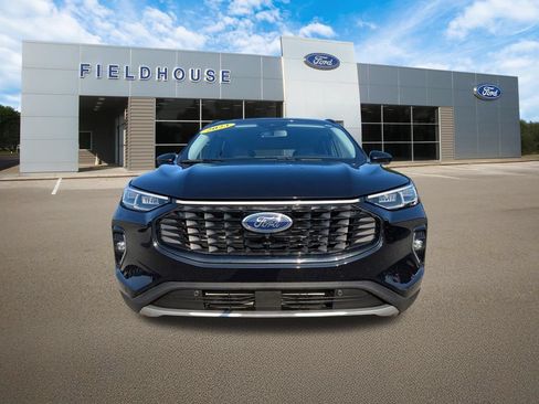 Used 2023 Ford Escape Platinum w/ Class II Trailer Tow Package AWD/4WD image 2