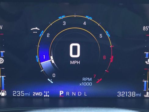 Used 2023 Chevrolet Colorado Trail Boss w/ Technology Package AWD/4WD image 28