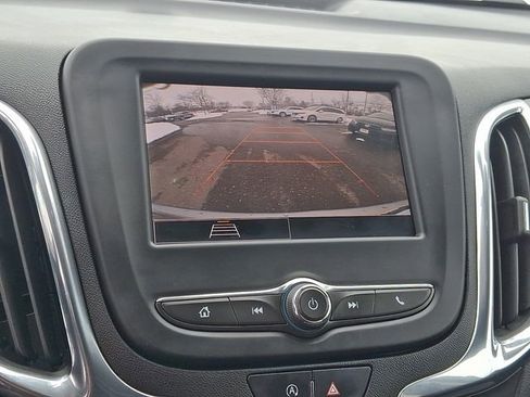 Used 2023 Chevrolet Equinox LT image 17