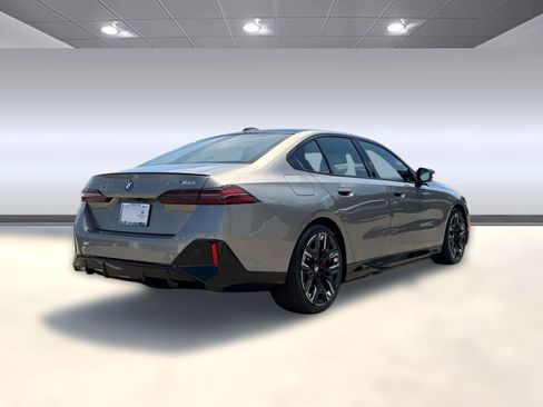 New 2026 BMW i5 M60 AWD/4WD image 9