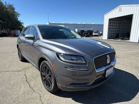 Used 2023 Lincoln Nautilus Reserve w/ Equipment Group 201A AWD/4WD image 2