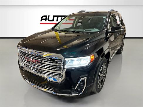 Used 2020 GMC Acadia Denali w/ Denali Ultimate Package image 3