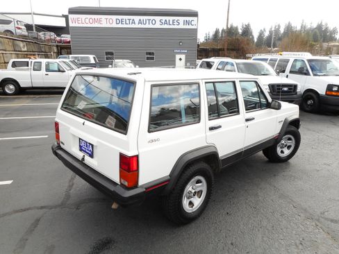 Used 1996 Jeep Cherokee 4WD 4-Door image 10