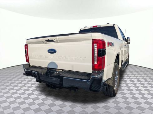 Used 2024 Ford F250 Lariat w/ Chrome Package image 3