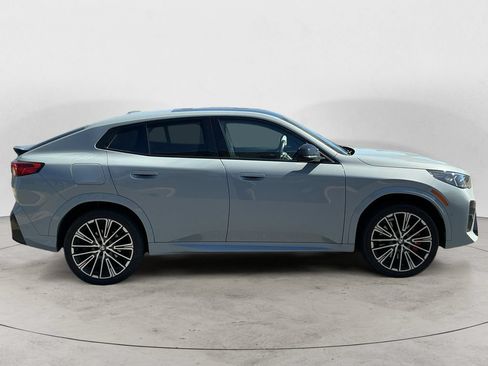Used 2025 BMW X2 xDrive28i w/ Premium Package AWD/4WD image 8