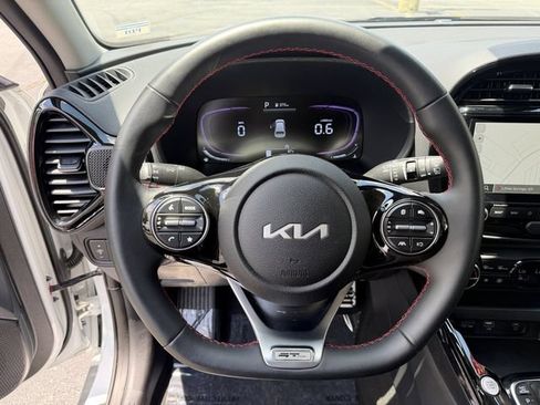 Certified 2025 Kia Soul GT-Line FWD image 18