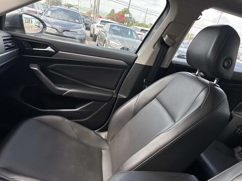 Used 2020 Volkswagen Jetta SE FWD image 45
