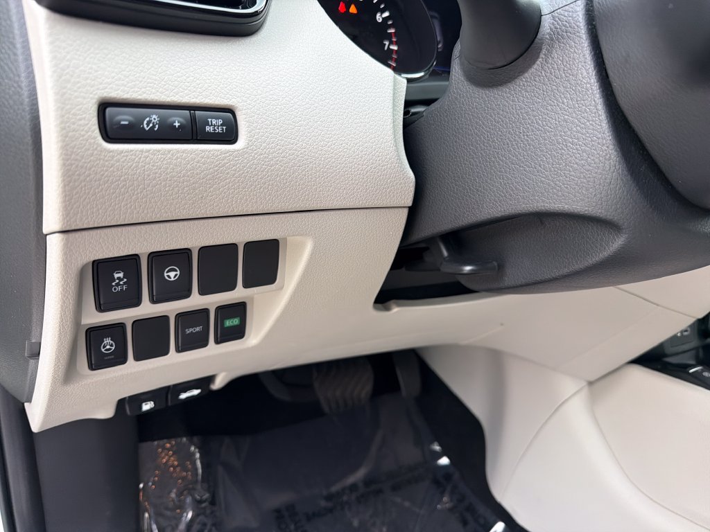 Used 2021 Nissan Rogue Sport SL FWD image 20