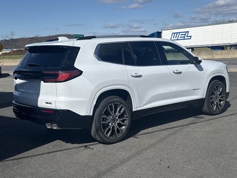 New 2026 GMC Acadia Denali Ultimate AWD/4WD image 3