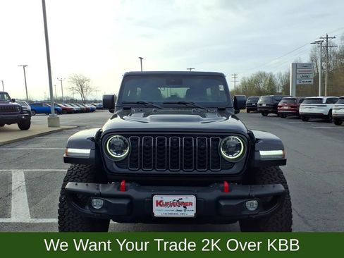 Used 2025 Jeep Wrangler Unlimited Rubicon image 7