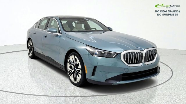 Used 2026 BMW i5 eDrive40 AWD/4WD image 1