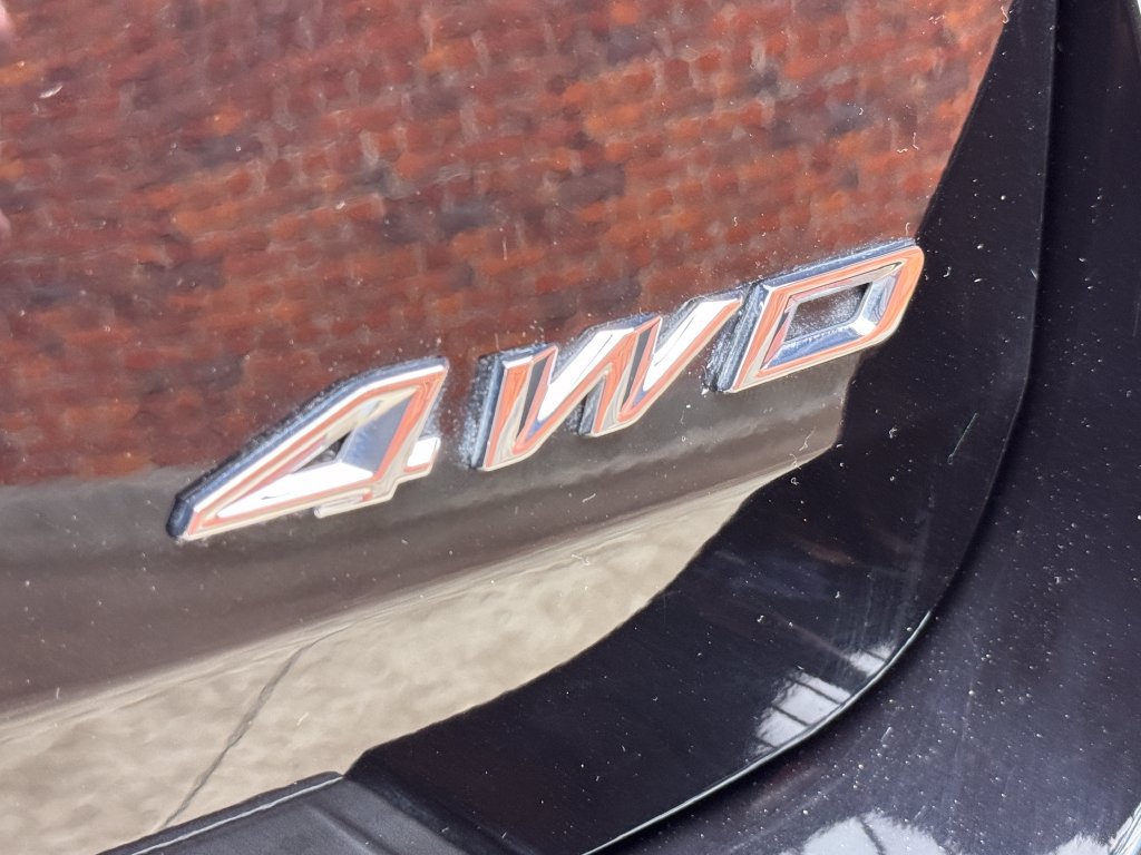 Certified 2022 Ford Explorer XLT w/ Equipment Group 202A AWD/4WD image 5
