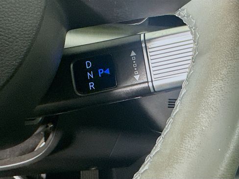 Used 2024 Hyundai Kona Limited FWD image 24