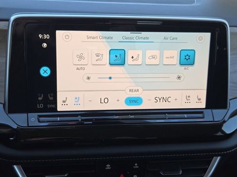 New 2026 Volkswagen Atlas SE image 15