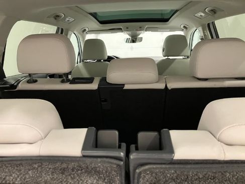 Used 2020 Volkswagen Tiguan SEL w/ 3rd Row Seat Package AWD/4WD image 40