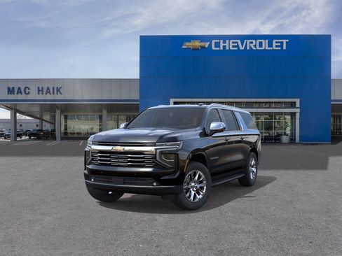 New 2026 Chevrolet Suburban Premier AWD/4WD image 8