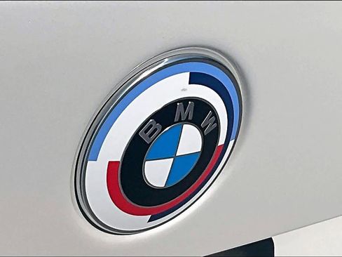 Used 2022 BMW X5 xDrive40i w/ M Sport Package AWD/4WD image 9