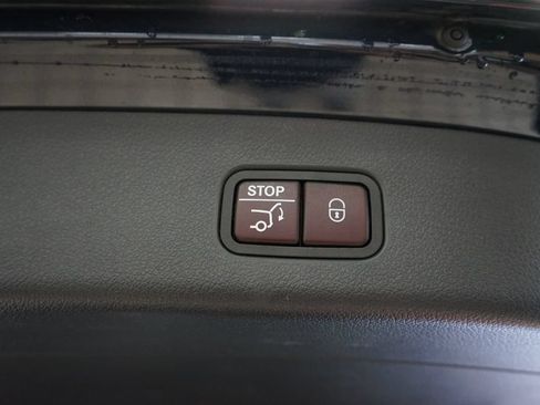 Used 2024 Mercedes-Benz GLC 300 4MATIC image 58