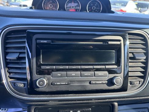 Used 2012 Volkswagen Beetle 2.0T image 20