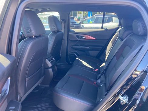 New 2025 Chevrolet Equinox EV RS w/ Convenience Package II FWD image 15