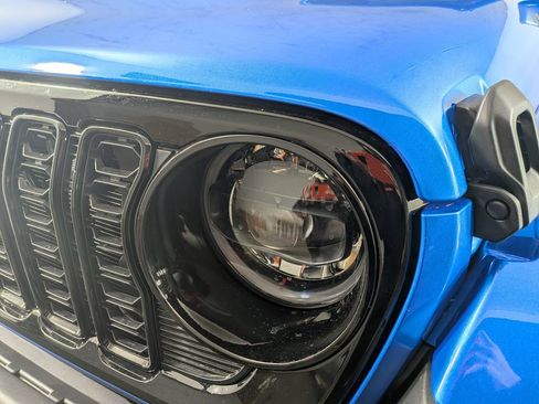 New 2026 Jeep Gladiator Willys image 12