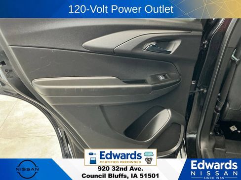 Used 2023 Chevrolet TrailBlazer RS w/ Sun and Liftgate Package AWD/4WD image 13