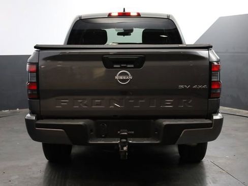 Used 2024 Nissan Frontier SV w/ Tow Package image 28