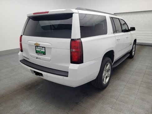 Used 2020 Chevrolet Suburban LT image 9