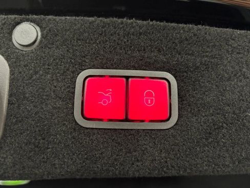 Used 2019 Mercedes-Benz S 560 Sedan image 54